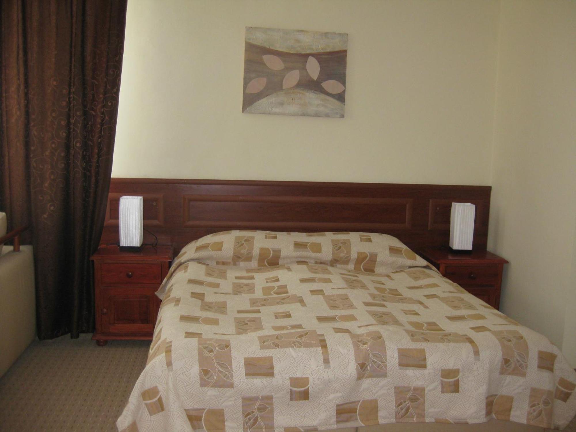פמפורובו Elina Hotel מראה חיצוני תמונה