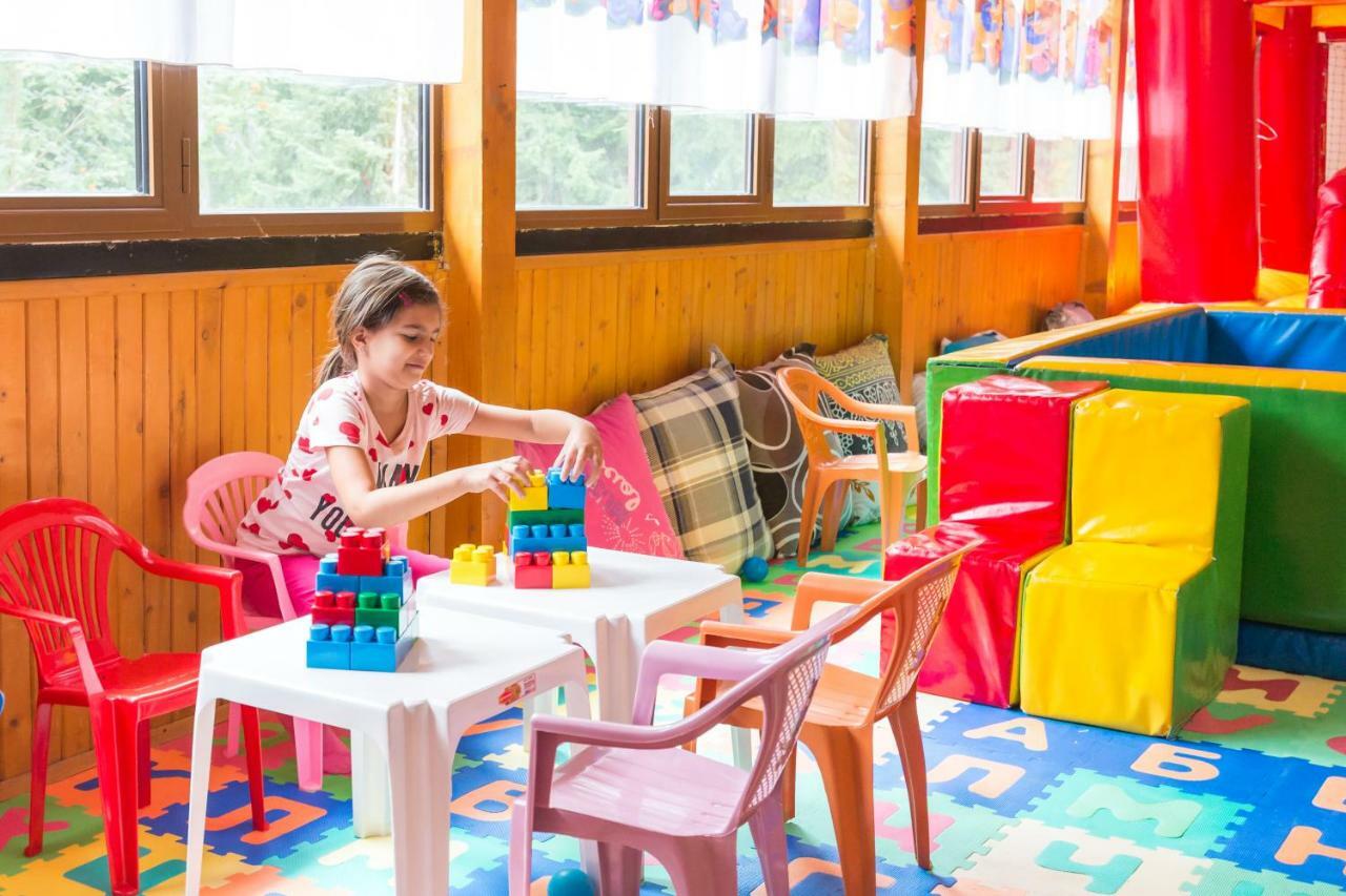 פמפורובו Elina Hotel מראה חיצוני תמונה